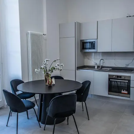 Lejlighed Exclusive 130 Mq With Lake And Domo View + Terrace *